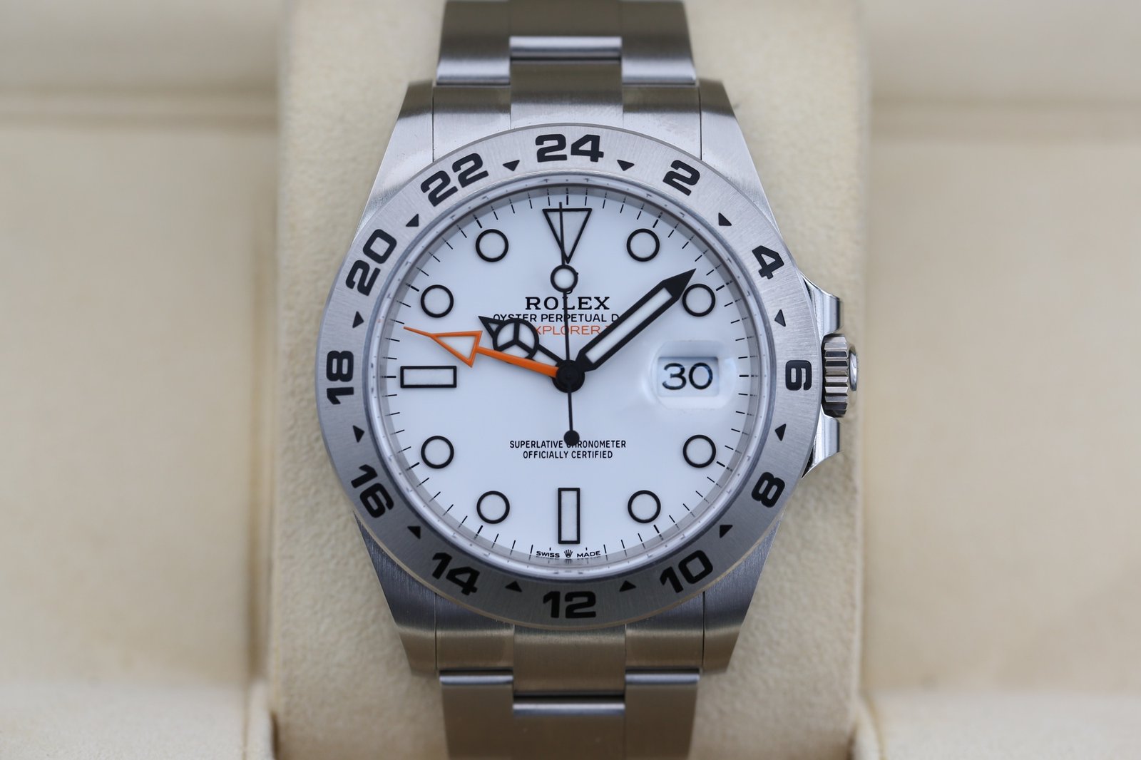 Rolex 226570 White EXPLORER II 42mm 2022